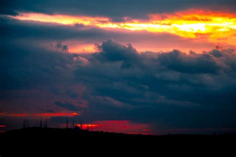 Tips And Tricks To Survive Hot Summer Nights