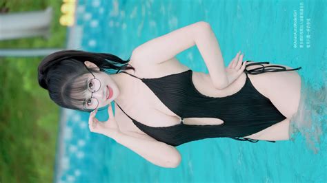K 比基尼泳装 安吉水世界 苏苏是猪猪 网红 模特 수영복 비키니 swimsuit bikini beautiful swimsuit models beautyleg 레이싱모델