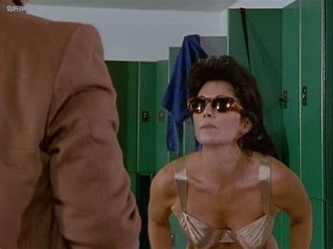 Naked Iris Berben in Anwalt Abel Sprecht mir diesen Mörder frei