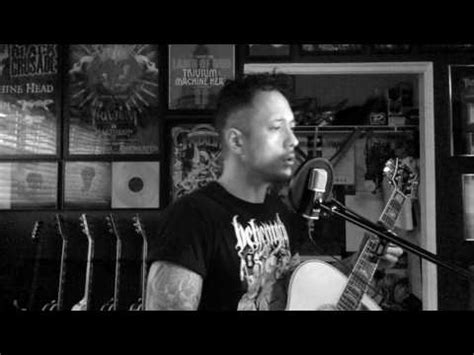 Triviums Matt Heafy Posts Acoustic Cover Of Jeff Buckleys Version Of