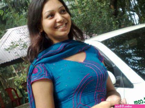 Sadia Jahan Prova Nude Sexy Photos