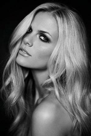 Brooklyn Decker Stuff Naked Photoshoot Itwinkly