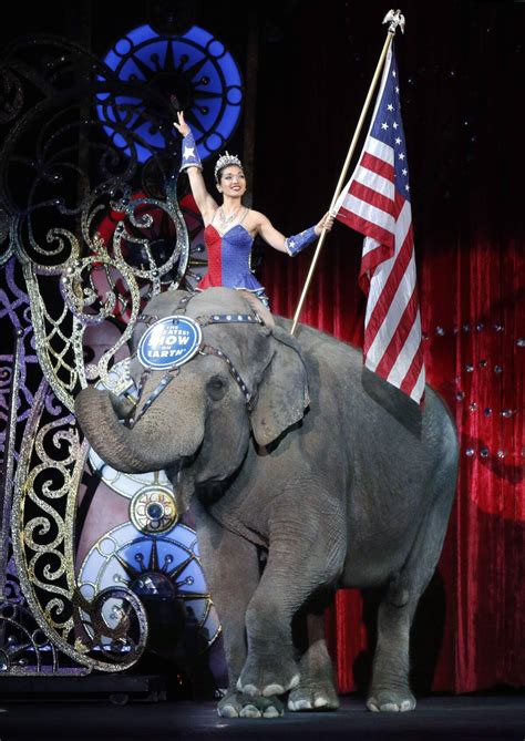Elephants Perform For Final Time At Ringling Bros Circus