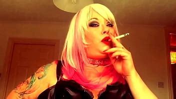 BBW Brit Tina Snua Smoking A Superking Chatting XVIDEOS