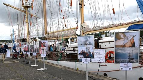 Iga Wi Tek W Bikini Na Wakacjach Zdj Cia Wiat Gwiazd