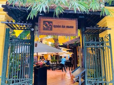 quan  ngon  phan boi chau cua nam hoan kiem ha noi  vietnam