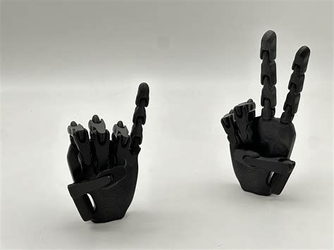 Poseable Articulated Hand Model By Michael Wycoff Download Free Stl