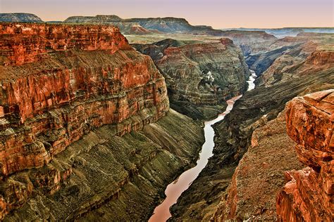 canyon deep photograph  kenan sipilovic pixels