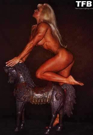 Leigh Anna Ross Poses Naked 3 Photos TheFappening