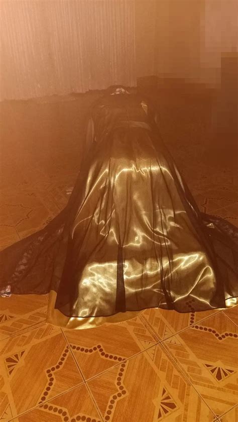 Long Satin Gold Nude Pics XHamster