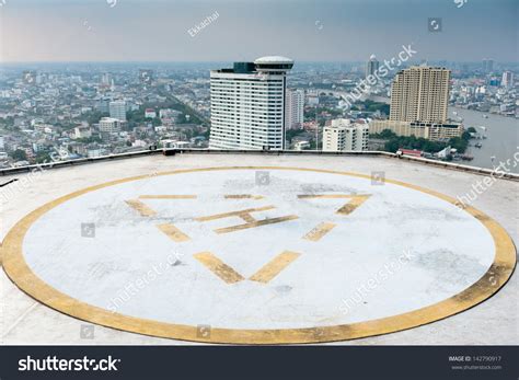 Helipad On Roof Top Building Stock Photo Edit Now 142790917