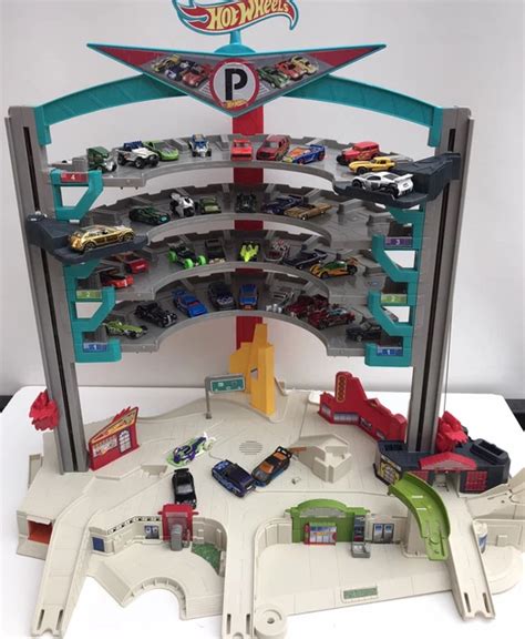 Hot Wheels City Ultimate Garage Incomplete Comes With Cars Fun Toys