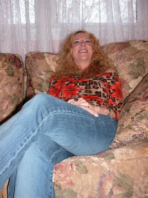 Blonde MILF Annie Flaunts Her Big Tits And Big Booty In A Solo Show CoedCherry