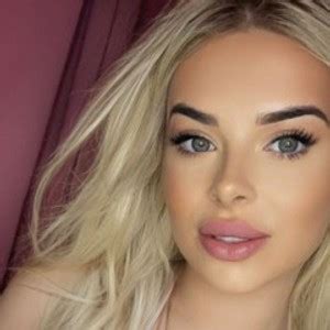 Summerelli Nude On Cam Live Sex Chat On Fapchat