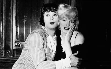 Tony Curtis Recalls Some Like It Hot