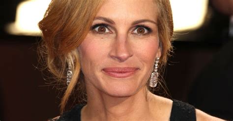 Julia Roberts Blonde Lumineuse Aux Oscars Affiche Son Sourire Face Au Deuil Purepeople