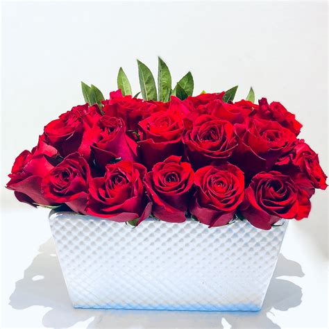 Flower Arrangement Red Roses | carlos-marin-designer