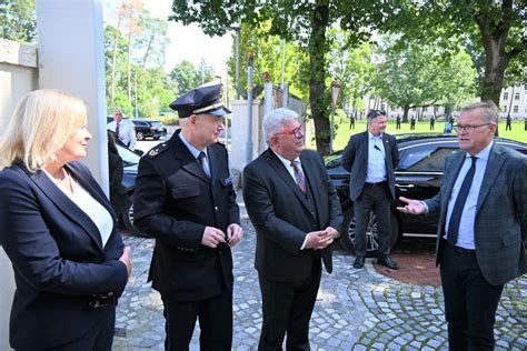 Ob Starke Begr T Bundesinnenministerin In Bamberg