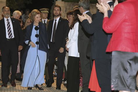 La reina Sofía preside en Granada un espectáculo de danza con fines