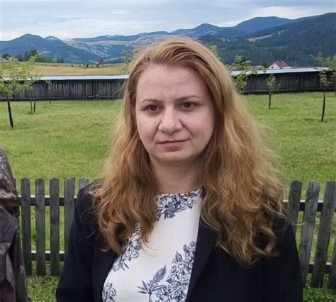 Ligia Deca ministrul Educației la Suceava interesată cum se face