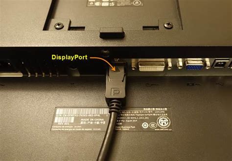 Monitor with a DisplayPort Input