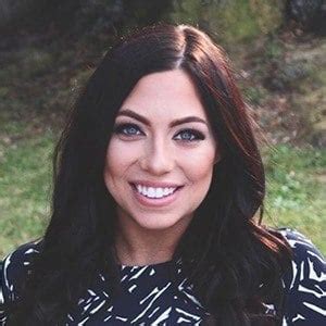 alicia aucoin net worth