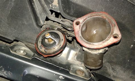 Термостат — Mazda 626 IV (GE), 1,9 л, 1992 года | своими руками | DRIVE2