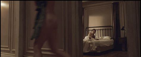 Naked Sara Mitich In Anon