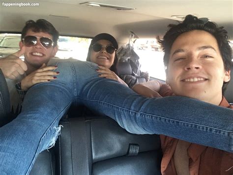 Lili Reinhart Nude Onlyfans Leaks Fappening Page Fappeningbook