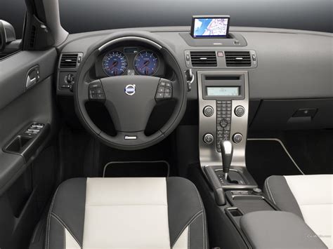 Volvo S40 Interior | Top Car Magazine