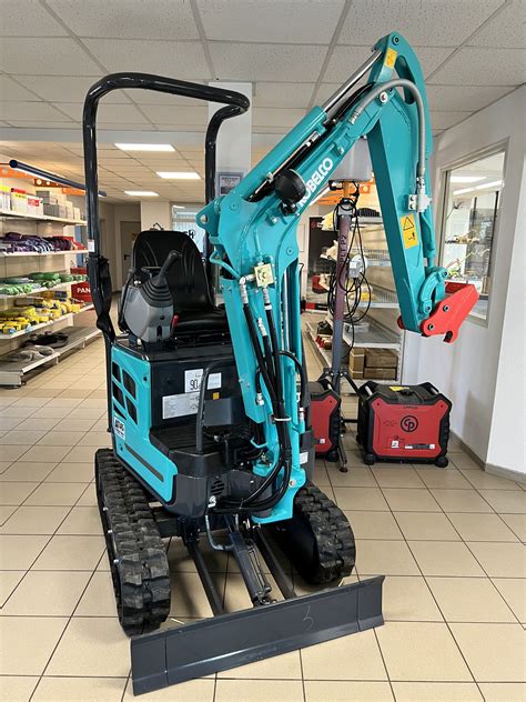 Kobelco SK10 SR eberle hald Doppelte Kompetenz für Bau und Industrie