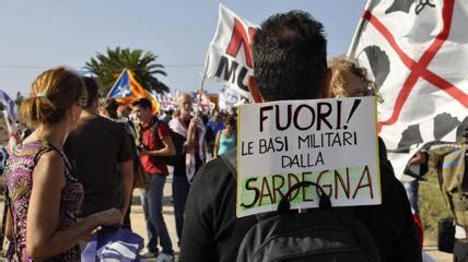 Basta Con Loccupazione Militare Della Sardegna Oggi La Manifestazione