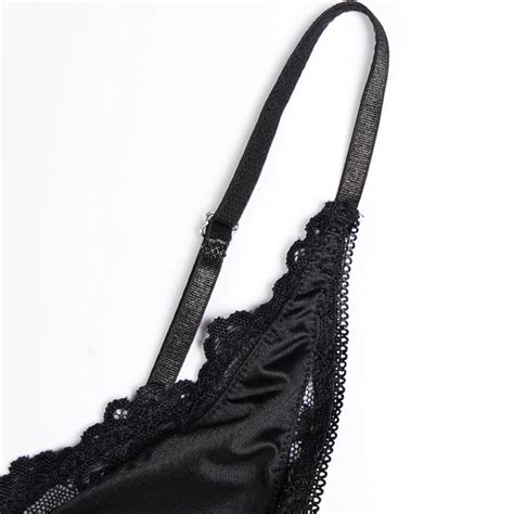 Wholesale OEM Lingerie Manufacturer Sexy Lace Mature Women Bra Set Custom Service