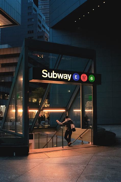 Tips for Navigating NYC Subway Like a Pro!