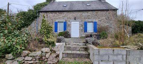 House for sale in Bourbriac Côtes d Armor Lovely 2 bedroom cottage