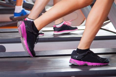 Walking Backwards On A Treadmill Top Health Benefits