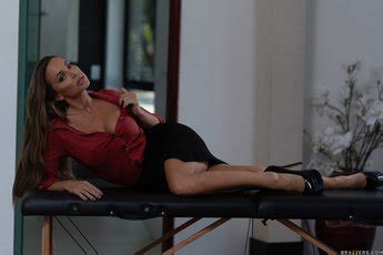 Horny Abigail Mac Having Wild Sex With Masseur Photos