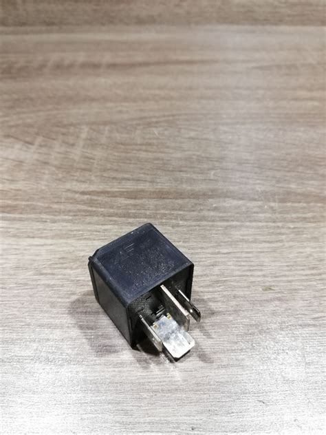 VW Relay Control Module Unit 7m0951253a 95vw 10k705 ca 100 | eBay