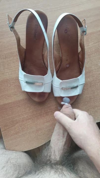 Cum In Moms Smelly Sandals Gay Amateur Amateur Porn Feat Jeff XHamster