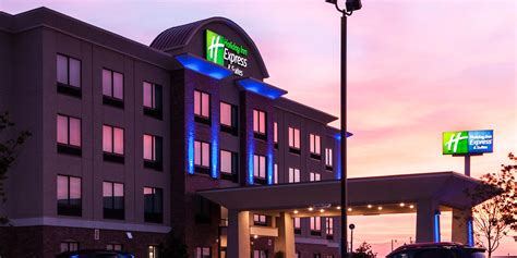 El Reno Hotel near I-40 | Holiday Inn Express & Suites El Reno