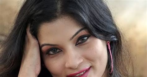 Mumtaz Spicy Hot Photo Shoot Stills