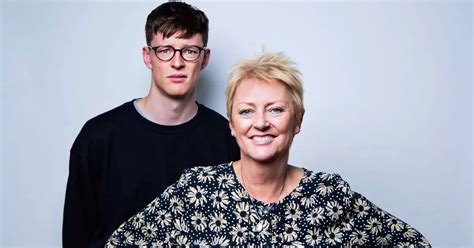 Man Hosts Raunchy Podcast With Sex Therapist Mum Admitting His Life Is Just Like Netflix S Sex