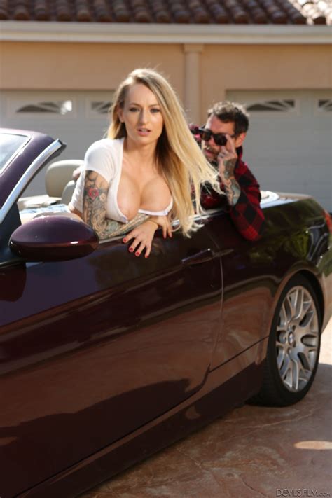 Inked Porn Babe With Bubbly Tits Gives An Amazing Head Photos Natasha Starr Dean Van Damme