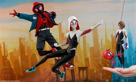 Spider Gwen Spider Man Into The Spider Verse Sixth Scale Figure By Hot Toys Has Arrived
