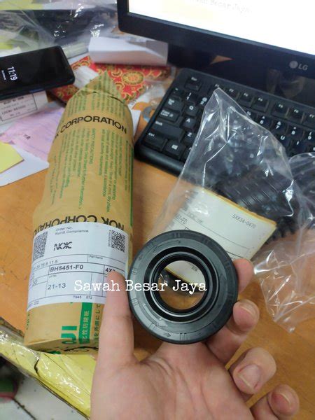 Jual Oil Seal Sil Oli As Roda Gardan Kiri Honda Jazz Gd City Gd Idsi