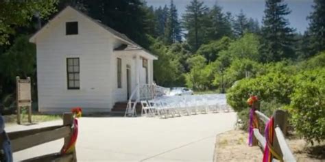 Valencia Hall Weddings | Get Prices for Wedding Venues in CA