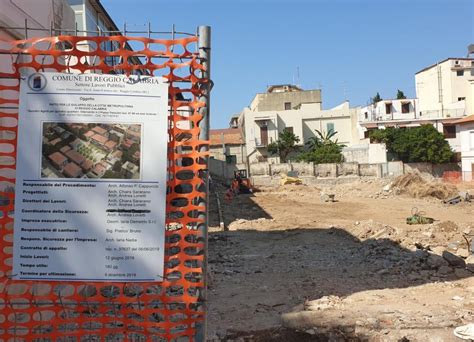 Reggio Calabria Proseguono I Lavori Della Nuova Piazza A Tremulini Foto