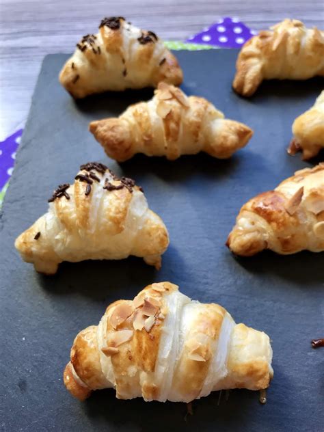 Mini Croissant De Chocolate Blanco Y Mermelada De Fresa Con Vídeoreceta Reto Alfabeto Dulce