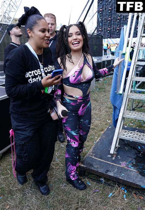 Mabel Nude OnlyFans Leaks Fappening FappeningBook