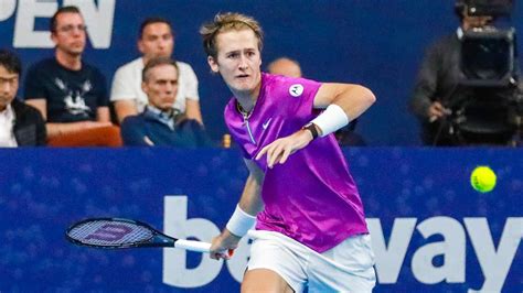 Sebastian Korda Edges Thiem In Antwerp Thriller Atp Tour Tennis